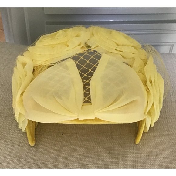 Vintage Couture 50s ,60’s Fascinator Hat Netting Cage Yellow Floral Bow - Picture 3 of 5